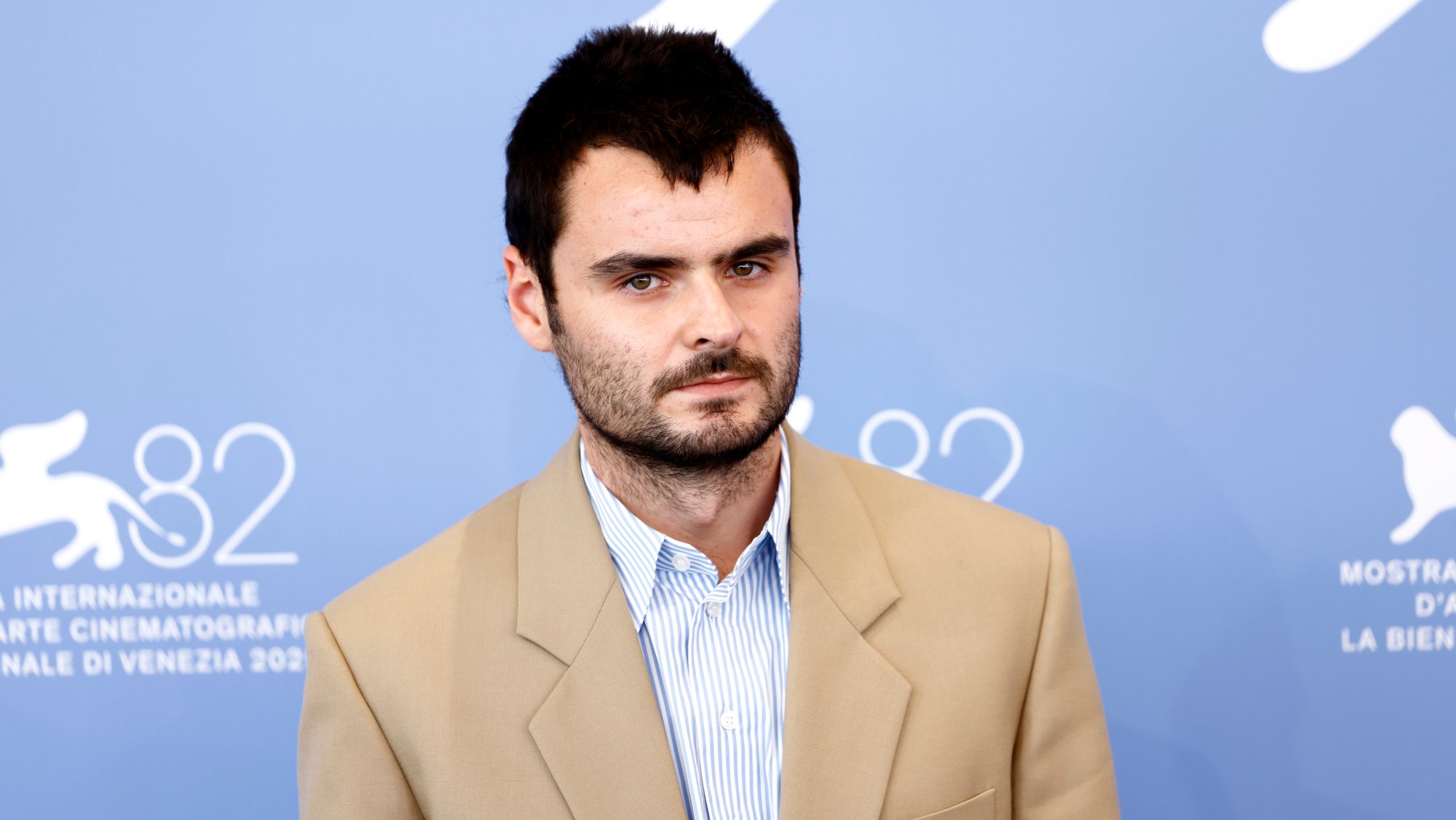 Duke Nicholson Takes Center Stage in Gritty Crime Thriller