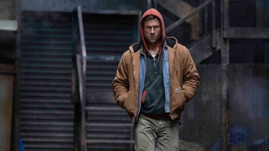 Glen Powell Reveals Embarrassing Wardrobe Malfunction on Set