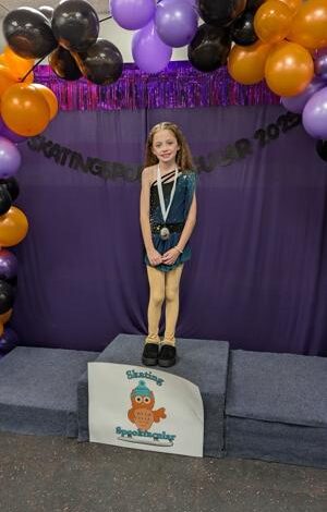 Hess Figure Skating Club Wins 5 Gold Medals at Spooktacular