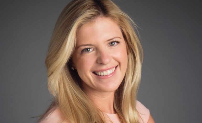 High School Senior Faces Parental Pressure Over Art Dreams