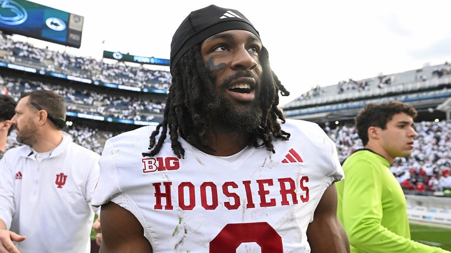 Indiana Surges to Victory with Omar Cooper Jr.’s Stunning TD