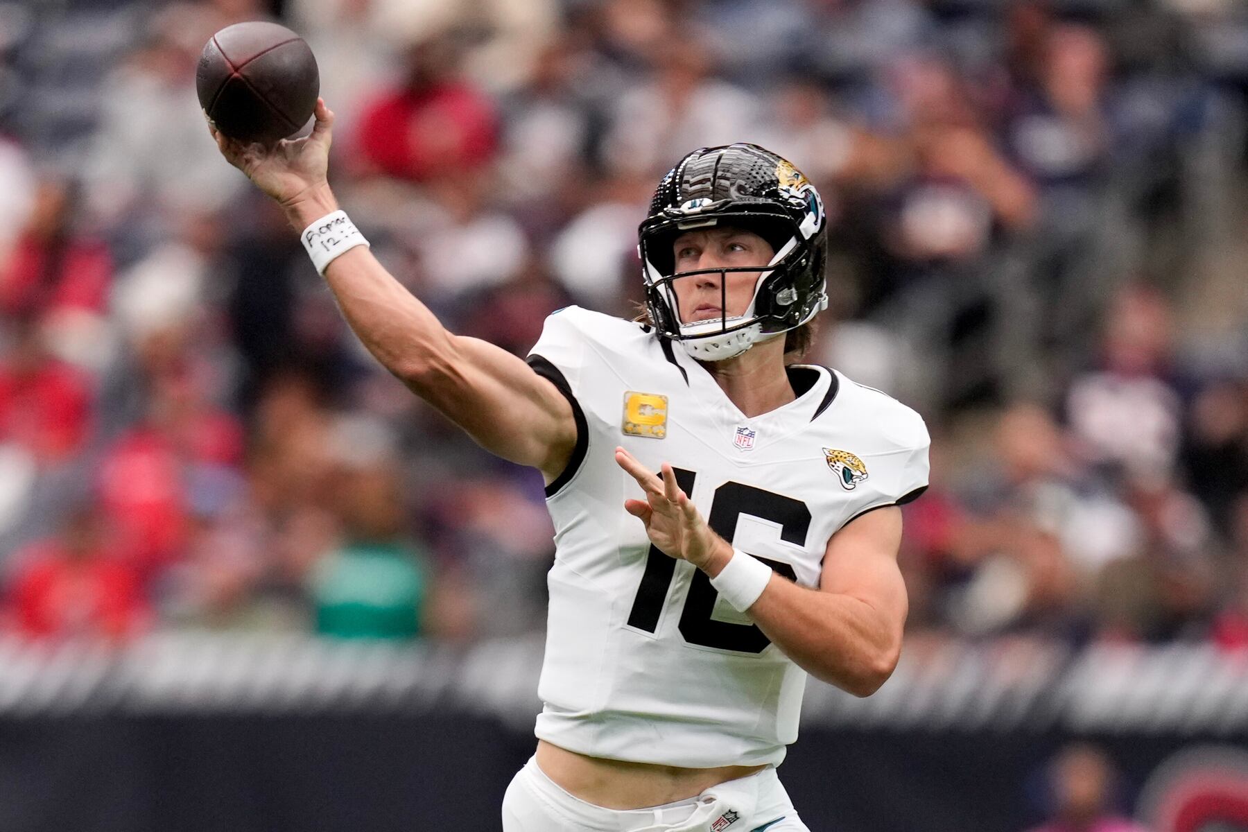 Jaguars vs. Titans: Watch Live NFL Action Today at 1 PM EST