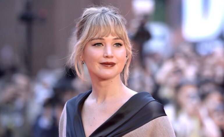 Jennifer Lawrence Opens Up About Postpartum Depression Struggles