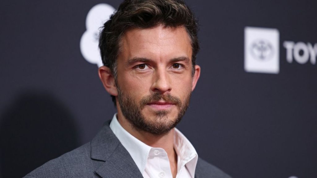 Jonathan Bailey Declared ‘2025 Sexiest Man Alive’ on Fallon Show