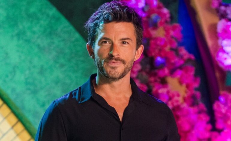 Jonathan Bailey Reveals Future Fatherhood Plans in Urgent Interview