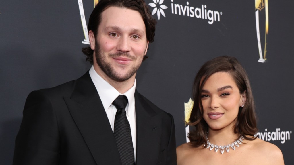 Josh Allen Honors Hailee Steinfeld with Touching Tribute During Game