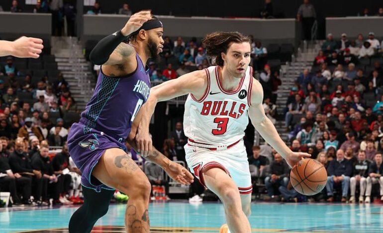 Josh Giddey Confronts Fan as Bulls Suffer Loss to Hornets