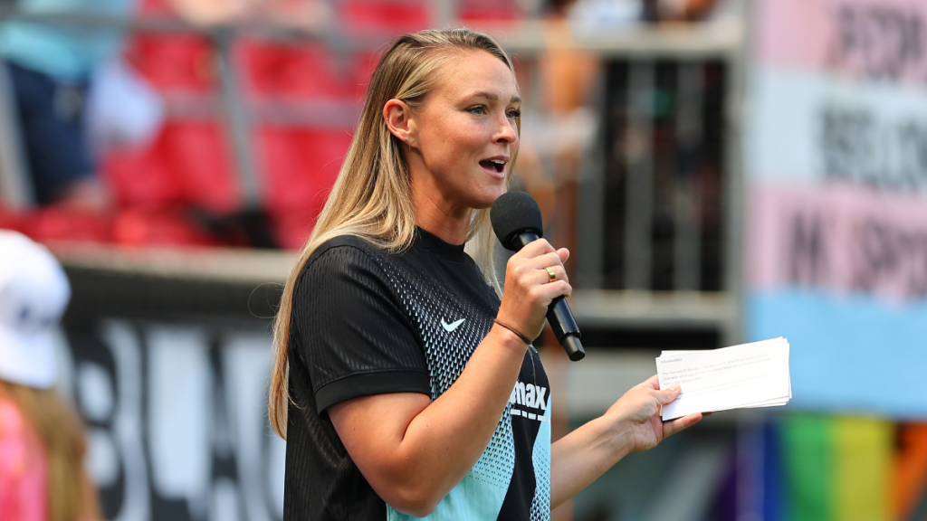 Kylie Kelce Apologizes to Travis Following His Record Achievement