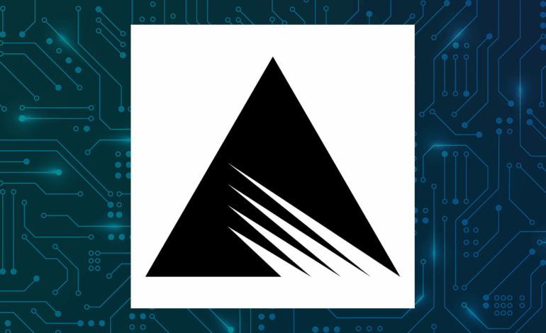 Lam Research Shares Slide 1.7% Amid Analyst Upgrades and Earnings Beat