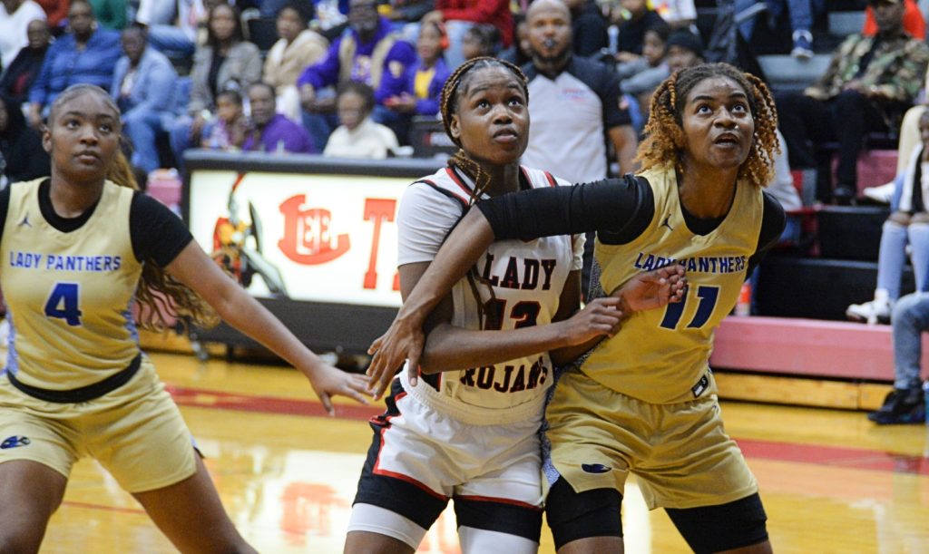 Lee County Trojans Surge Past Sumter in Overtime Thriller