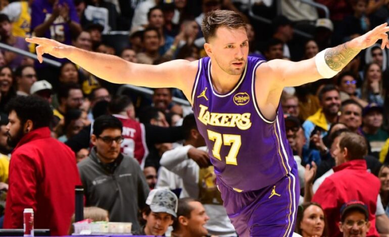 Luka Doncic Explodes for 43 Points, Lakers Win 135-118 over Clippers