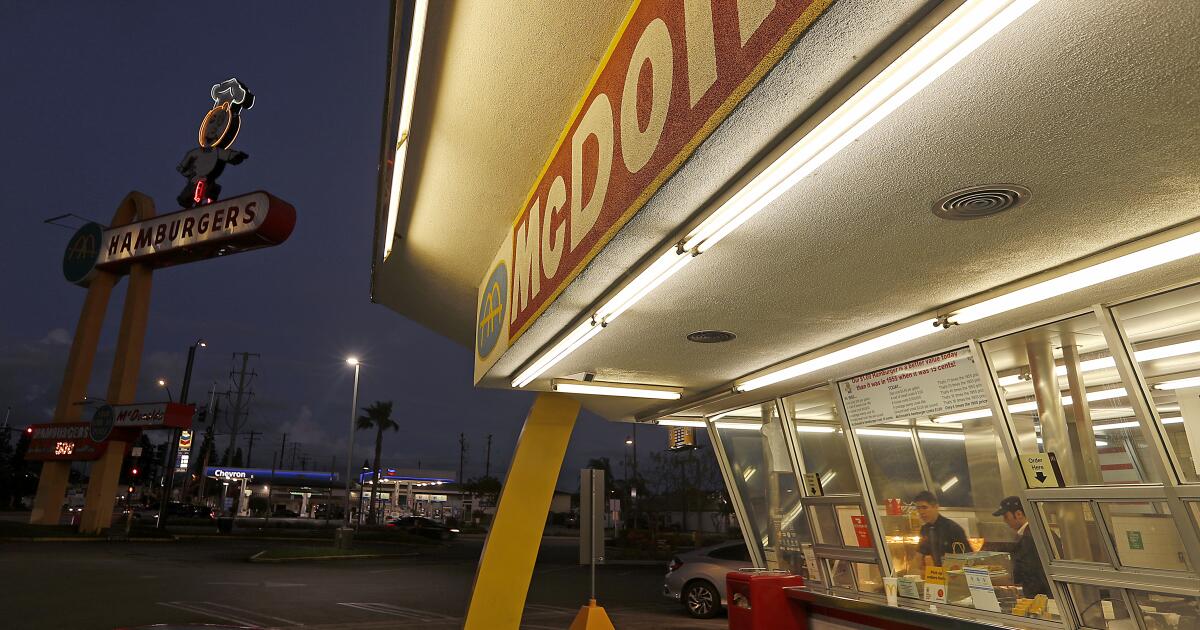 McDonald’s Faces Decline as Low-Income Customers Depart