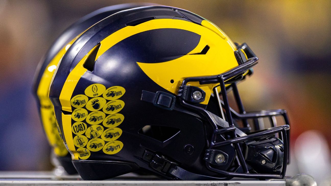 Michigan Linebacker Jaishawn Barham Penalized for Head-Butting Official