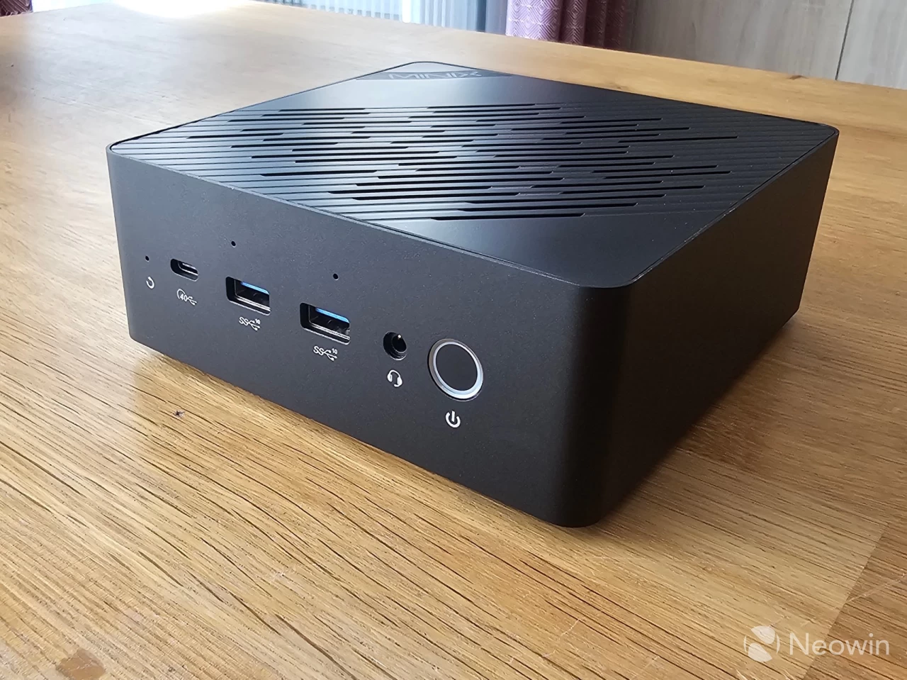 MINIX Launches ER937-AI Mini PC with AMD Copilot+ for $920