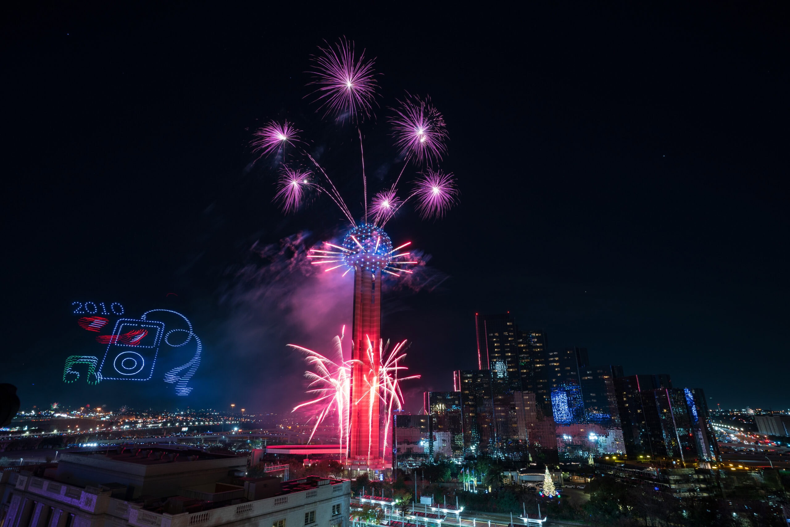 New Year’s Eve 2026: Spectacular Fireworks and Drones Set for Dallas