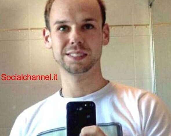 Pilot Deliberately Crashes Germanwings Flight, Killing 150