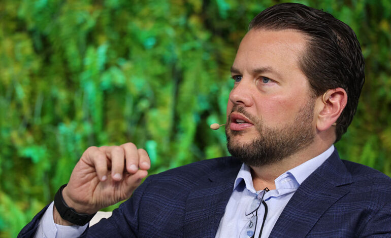 Pinterest CEO Emphasizes Open Source AI for Cost Efficiency