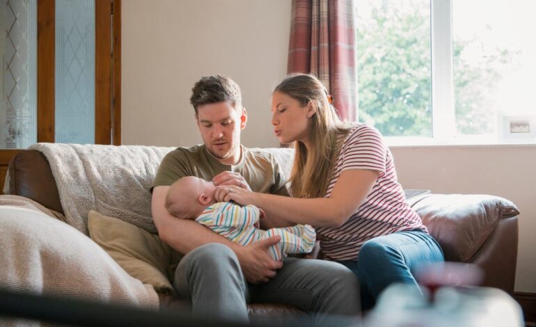 Psychologists Share 5 Key Habits for Raising Resilient Babies