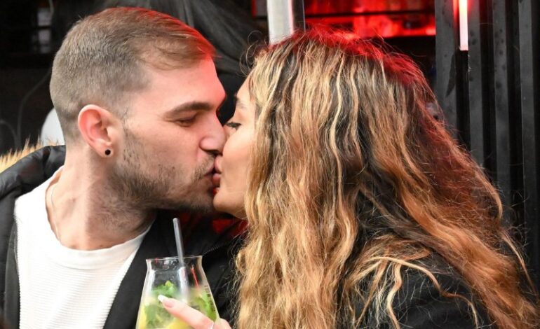 Researchers Discover Kissing Originated 20 Million Years Ago