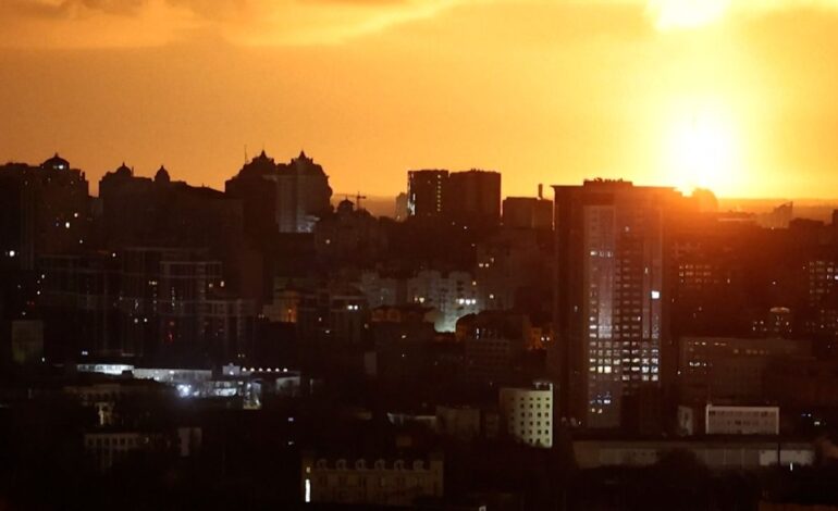 Russia Launches New Wave of Strikes on Kyiv, 6 Dead
