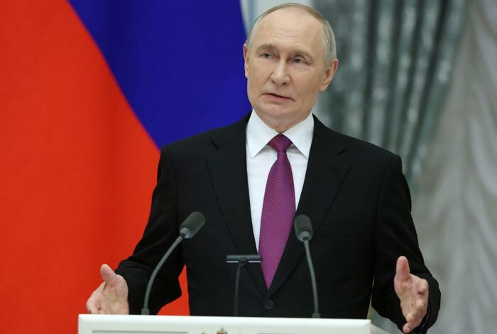 Russia’s Oil Revenues Plummet 27% Amid New US Sanctions