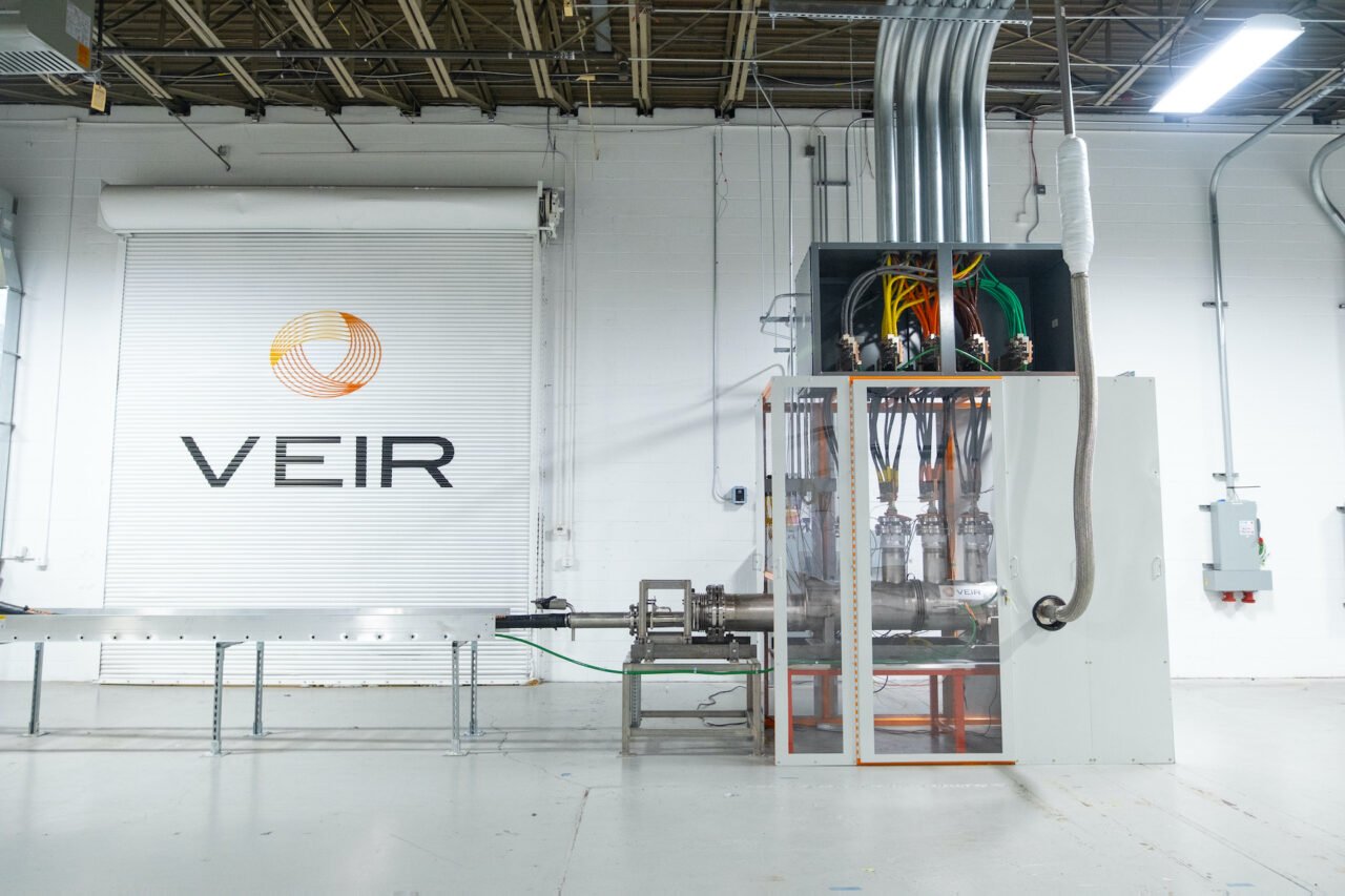Startup VEIR Achieves Breakthrough in Superconducting Power Technology