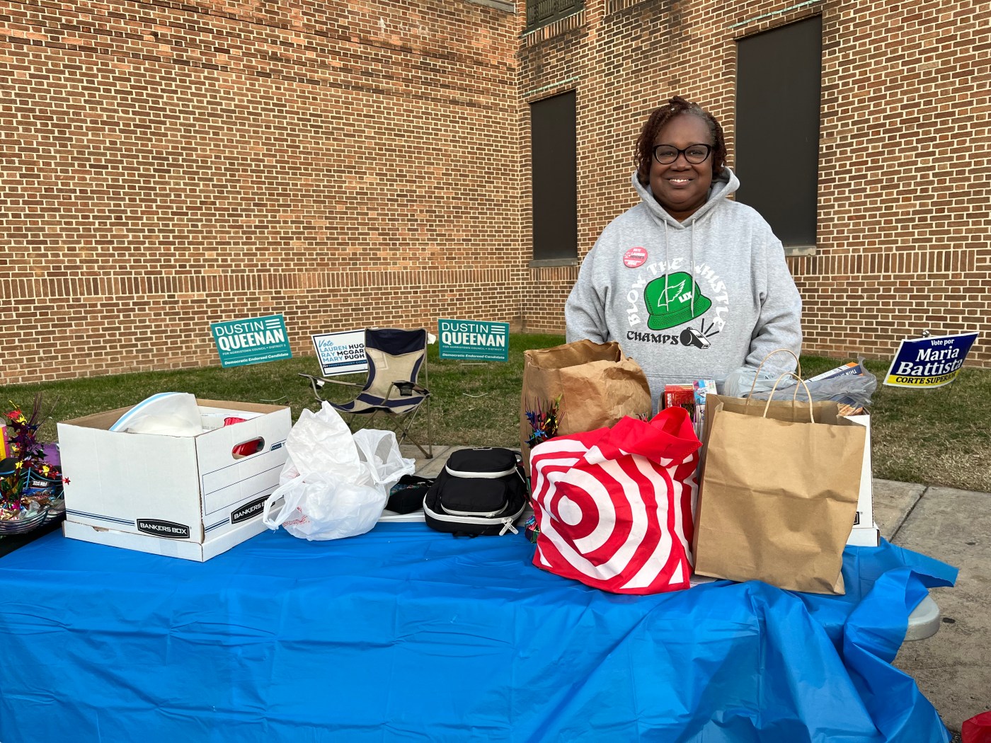 Thousands Donate Food at Polls Amid Ongoing Shutdown Crisis