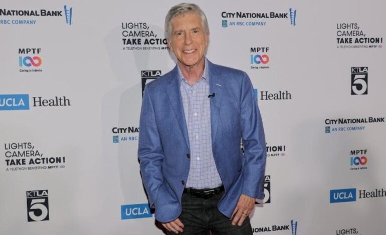 Tom Bergeron Returns to DWTS as Guest Judge for 20th Anniversary