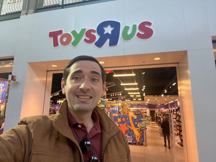 Toys R Us Reopens Stores for Holiday Shopping, Reviving a Brand
