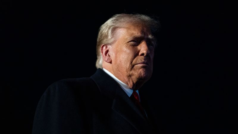 Trump Ignores Shutdown Crisis as Key Elections Loom