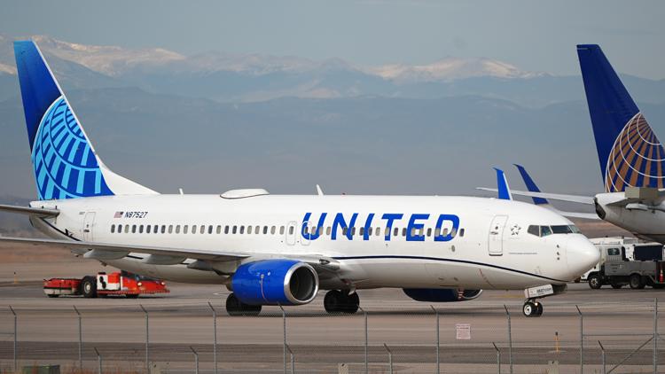United Airlines Seeks Dismissal of Lawsuit Over Windowless Seats