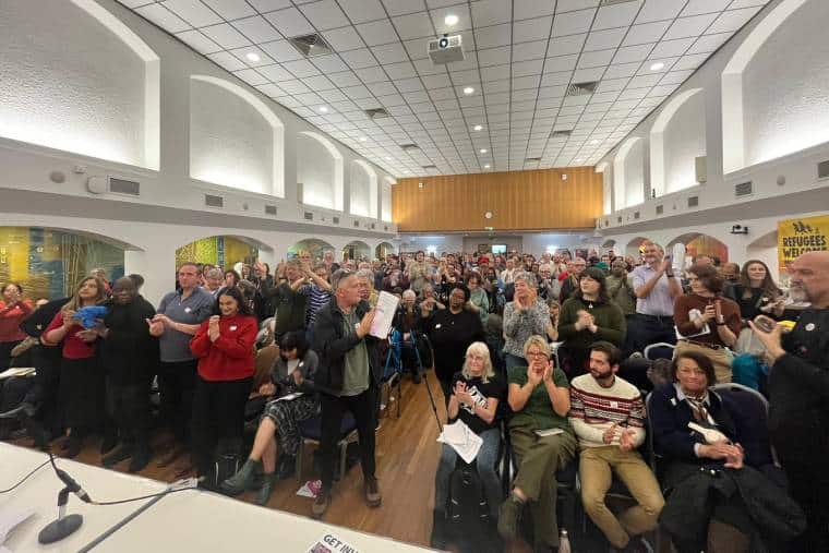 **Urgent Meeting: 350 Activists Unite Against Surging Far Right**