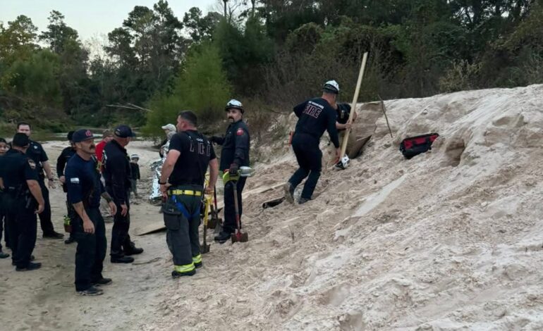 Urgent Rescue: 12-Year-Old Girl Trapped in Sand Hole in Texas