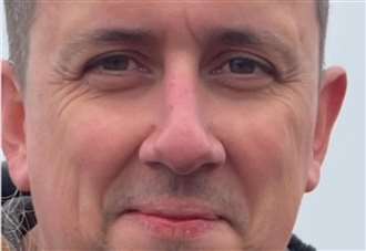 Urgent Search for Missing Father Jamie Poole on River Trent