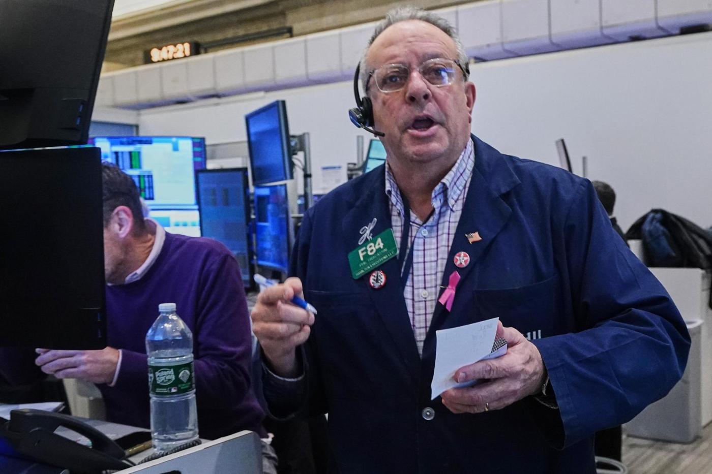 US Stock Market Stabilizes After Turbulent Trading Day