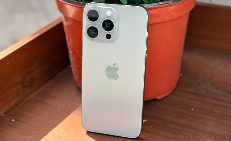 User Explores iOS 26 Features on Older iPhone 15 Pro Max