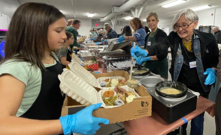 Vacaville Veterans Hall Delivers 1,000 Thanksgiving Meals Today