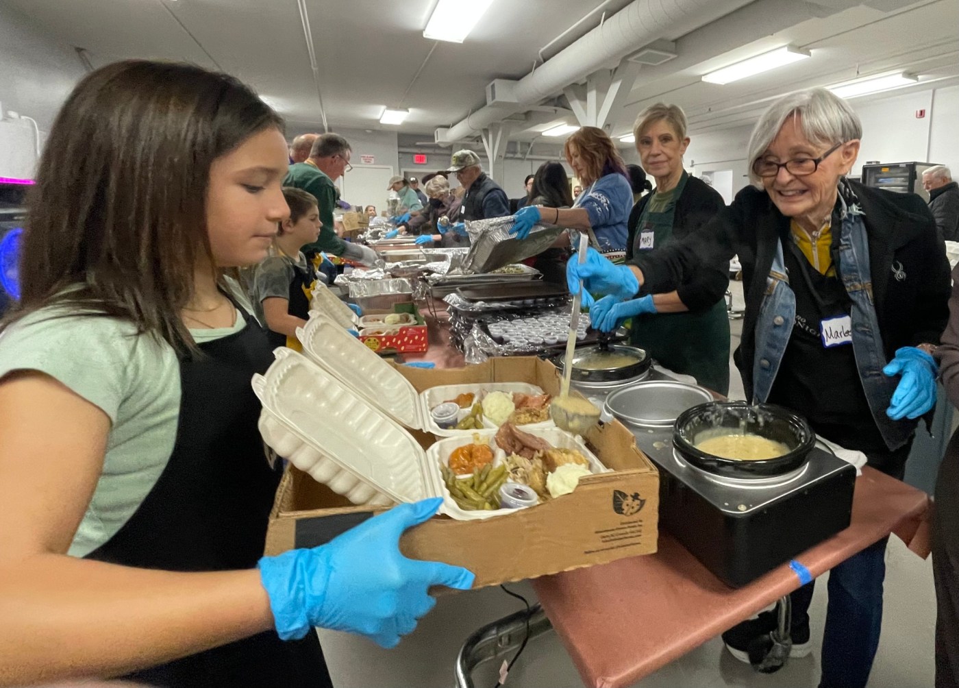 Vacaville Veterans Hall Delivers 1,000 Thanksgiving Meals Today