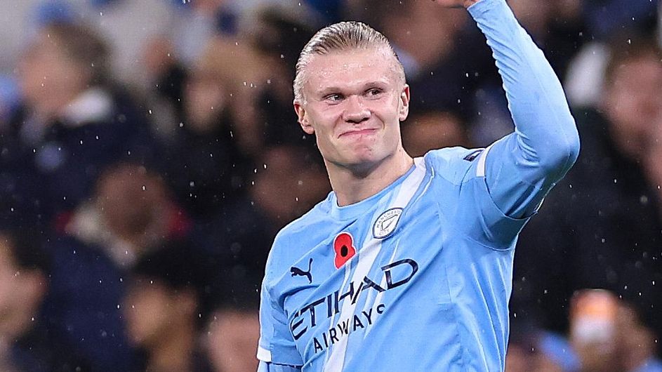 VAR Decisions Spark Debate in Liverpool vs. Manchester City Match