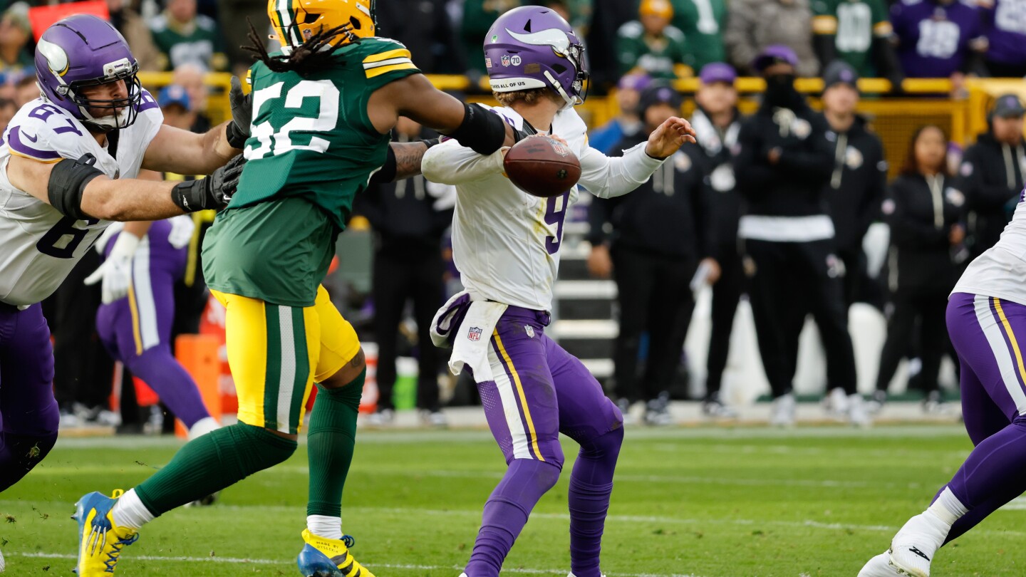 Vikings Face Crisis After McCarthy’s Struggles Lead to Defeat
