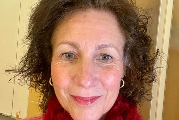 Woman Retires in Italy After Disappointing Paris Dream