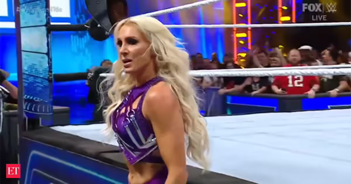 WWE SmackDown Shock: Charlotte Flair’s Wardrobe Malfunction LIVE