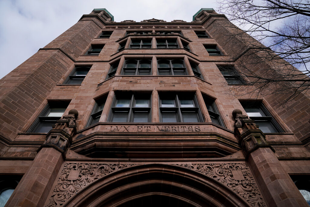 Yale Students Ignite Excitement with Second Annual Scavenger Hunt