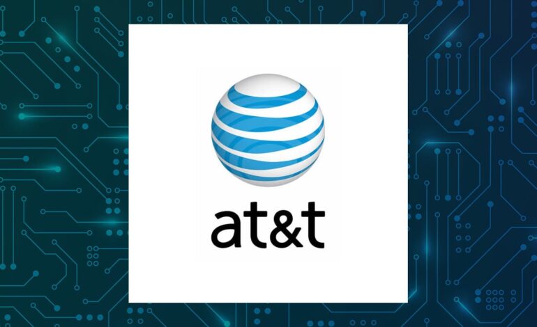 Zacks Research Lowers AT&T Earnings Forecast for Q1 2026