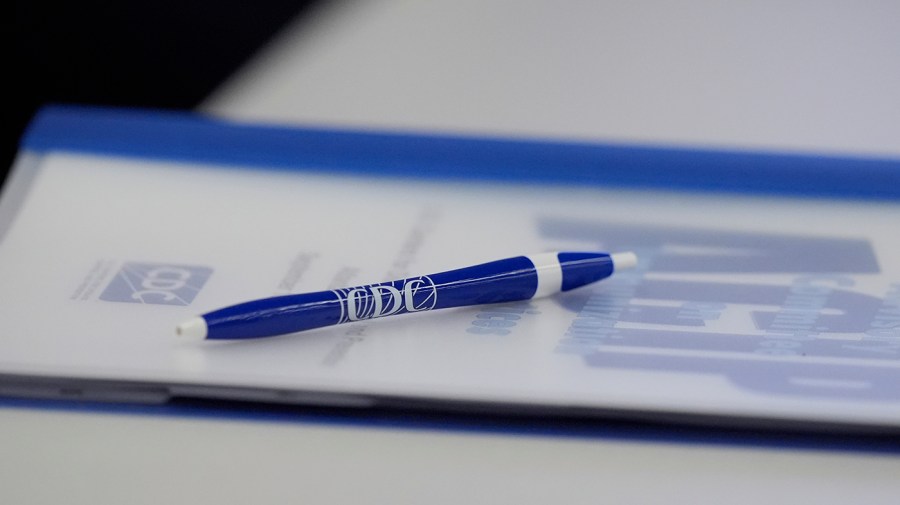 AMA Trustee Calls CDC Vaccine Vote ‘Reckless’ in Urgent Plea