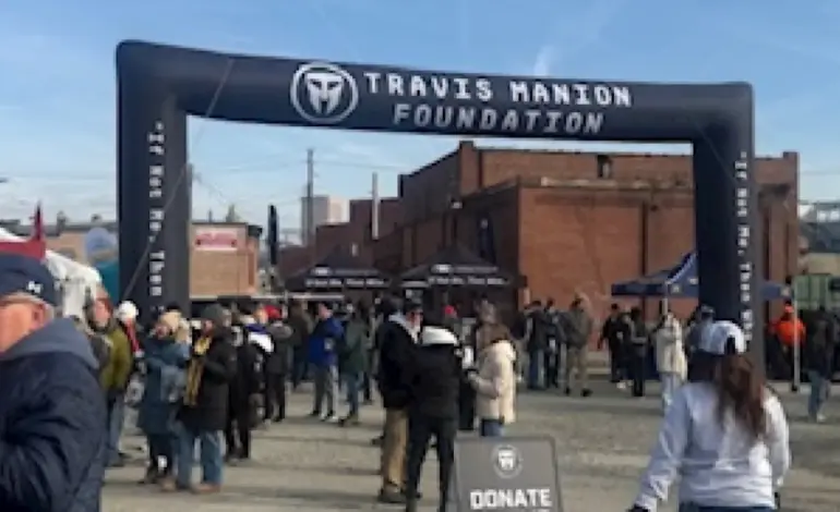 Army-Navy Game Unites Fans, Honors Veterans in Emotional Tribute