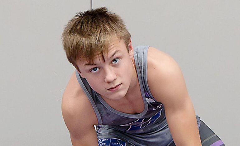 Bolts’ Poage and Kincaid Shine at Wrestling Tournaments This Weekend