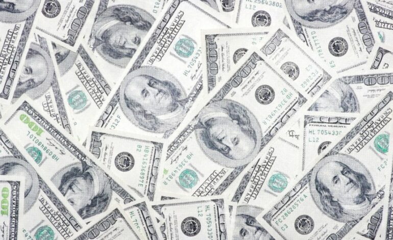 Canadians Seek Financial Stability: Four Steps to Take Control