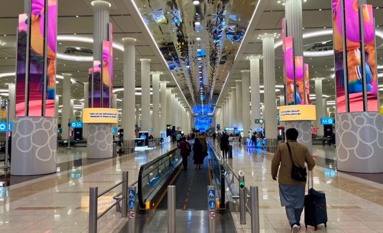 Christmas Travel Chaos in Dubai: Thousands Face Flight Delays