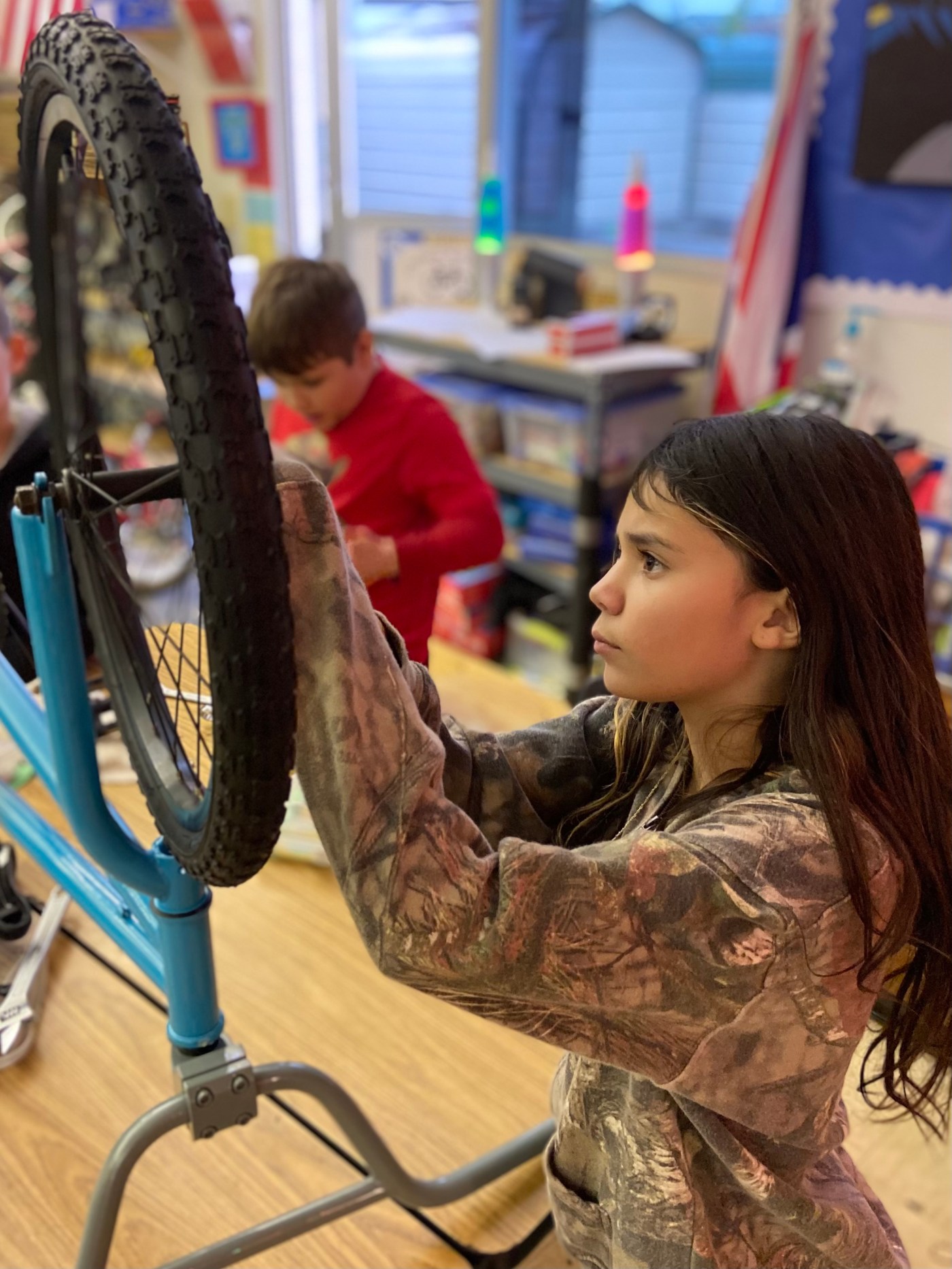 Citrus Elementary Students Build Bikes for Local Kids in Need